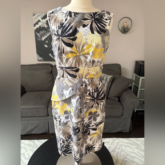 Connected Apparel Gray Floral Dress - Picture 1 of 3